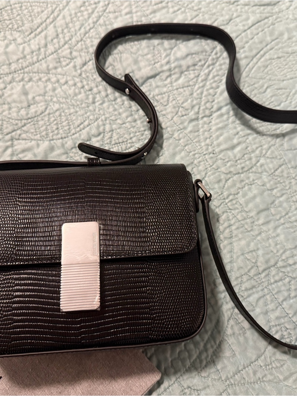 Ateliers Auguste Black Textured Leather Crossbody with Silver Clasp - Picture 2 of 5